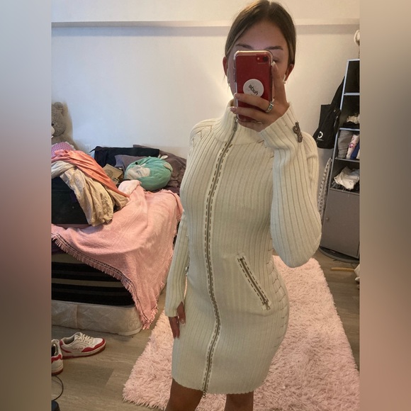 Y2K Parasuco Knit Sweater Dress with Exposed Zip and Contrast Stitching - Picture 4 of 5